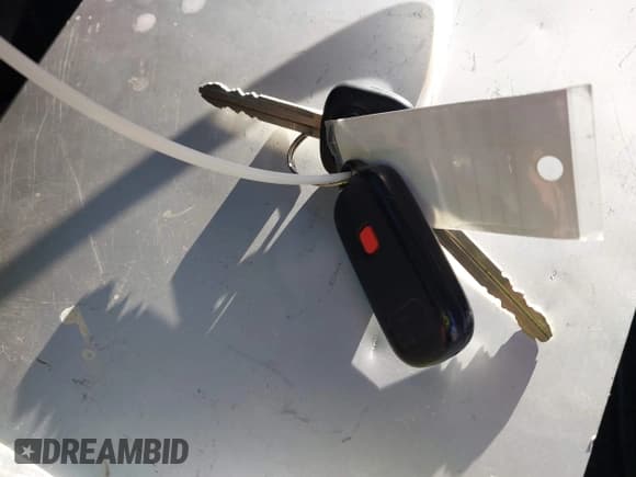 ✅ 2005 Scion xB • VIN: JTLKT324050217707 • Lot: 43807460. Wystawiony na IAAI z przebiegiem 138 084 mil. Bezpłatny archiwum sprzedaży aukcyjnych z USA i szczegółowy raport historii pojazdu na DreamBid. Zdjęcie 11.