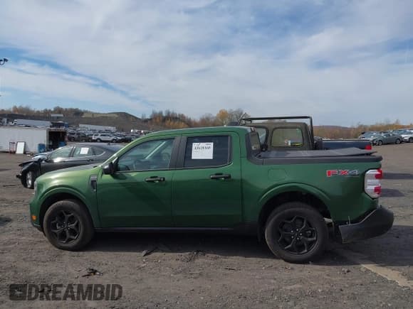 ✅ 2025 Ford Maverick XLT • VIN: 3FTTW8JA4SRA96574 • Lot: 43618168. Listed on IAAI with 3,172 mi. Free auction sales archive from the USA and detailed vehicle history report at DreamBid. Image 14.