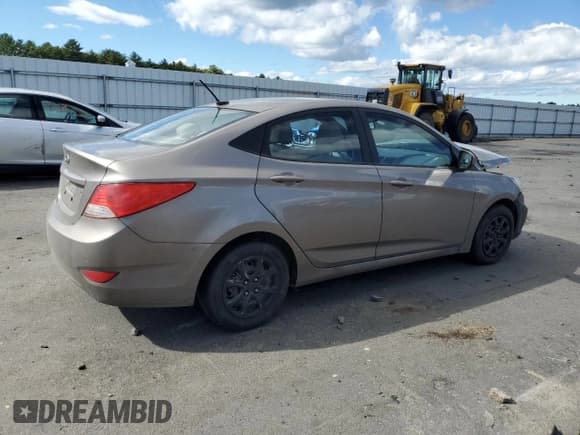 ✅ 2013 Hyundai Accent GLS • VIN: KMHCT4AEXDU370677 • Лот: 73279914. Опубликован ранее на Copart с пробегом 119 571 миль. Бесплатный доступ к архиву аукционных продаж из США и подробный отчёт об истории автомобиля на DreamBid. Изображение 3.