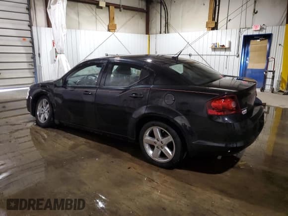 ✅ 2011 Dodge Avenger Lux • VIN: 1B3BD2FG3BN506264 • Лот: 78677454. Опубликован ранее на Copart с пробегом 169 826 миль. Бесплатный доступ к архиву аукционных продаж из США и подробный отчёт об истории автомобиля на DreamBid. Изображение 2.