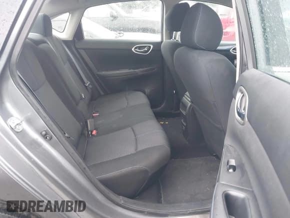 ✅ 2019 Nissan Sentra S • VIN: 3N1AB7AP5KY330084 • Lot: 43693141. Wystawiony na IAAI z przebiegiem 48 060 mil. Bezpłatny archiwum sprzedaży aukcyjnych z USA i szczegółowy raport historii pojazdu na DreamBid. Zdjęcie 8.