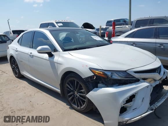 ✅ 2021 Toyota Camry XSE • VIN: 4T1K61AK6MU472579 • Lot: 43267205. Listed on IAAI with 70,227 mi. Free auction sales archive from the USA and detailed vehicle history report at DreamBid. Image 1.