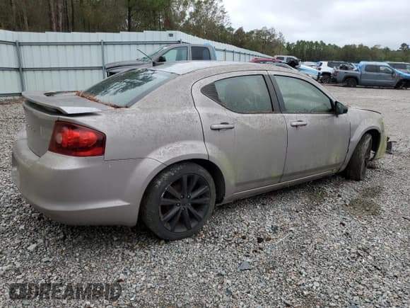 ✅ 2014 Dodge Avenger SE • VIN: 1C3CDZAB2EN187567 • Лот: 79853884. Опубликован ранее на Copart с пробегом 178 272 миль. Бесплатный доступ к архиву аукционных продаж из США и подробный отчёт об истории автомобиля на DreamBid. Изображение 3.