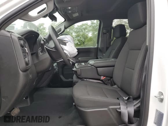 ✅ 2025 Chevrolet Silverado 2500HD Custom • VIN: 2GC4KME70S1141375 • Лот: 71691045. Опубликован ранее на Copart с пробегом 5 046 миль. Бесплатный доступ к архиву аукционных продаж из США и подробный отчёт об истории автомобиля на DreamBid. Изображение 7.