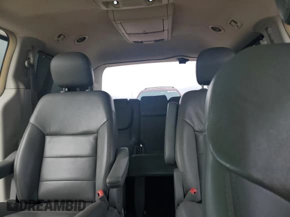 ✅ 2012 Volkswagen Routan SEL • VIN: 2C4RVACG6CR392502 • Lot: 81656115. Wystawiony na Copart z przebiegiem 181 073 mil. Bezpłatny archiwum sprzedaży aukcyjnych z USA i szczegółowy raport historii pojazdu na DreamBid. Zdjęcie 10.