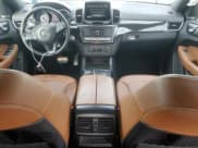 ✅ 2019 Mercedes-Benz GLE 43 AMG • VIN: 4JGED6EB0KA126472 • Lot: 83939775. Wystawiony na Copart z przebiegiem 94 507 mil. Bezpłatny archiwum sprzedaży aukcyjnych z USA i szczegółowy raport historii pojazdu na DreamBid. Zdjęcie 8.