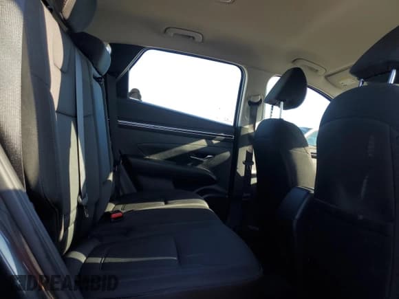 ✅ 2022 Hyundai Tucson SE • VIN: 5NMJACAE6NH141112 • Lot: 47837873. Wystawiony na Copart z przebiegiem 38 089 mil. Bezpłatny archiwum sprzedaży aukcyjnych z USA i szczegółowy raport historii pojazdu na DreamBid. Zdjęcie 11.