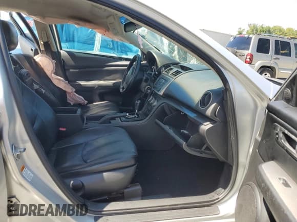 ✅ 2009 Mazda 6 i Sport • VIN: 1YVHP81A995M17194 • Лот: 68468365. Опубликован ранее на Copart с пробегом Не указан. Бесплатный доступ к архиву аукционных продаж из США и подробный отчёт об истории автомобиля на DreamBid. Изображение 7.