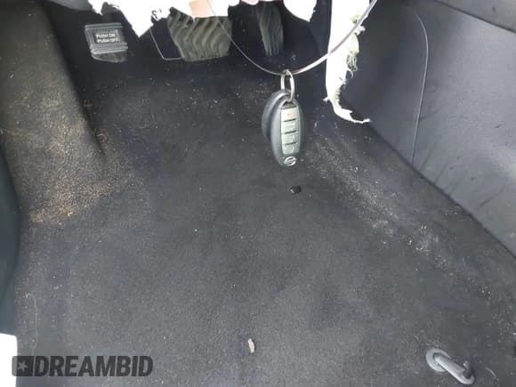 ✅ 2022 Nissan Sentra S • VIN: 3N1AB8BV0NY276183 • Лот: 42718154. Опубликован ранее на IAAI с пробегом 83 719 миль. Бесплатный доступ к архиву аукционных продаж из США и подробный отчёт об истории автомобиля на DreamBid. Изображение 11.