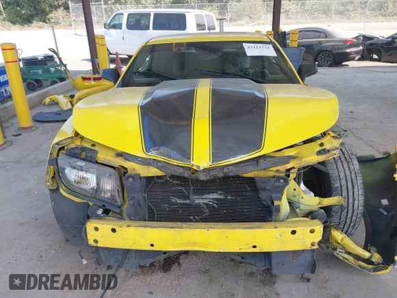 2010 Chevrolet Camaro 2SS z VIN 2G1FK1EJ5A9108819, wystawiony jako IAAI lot #43111522 z przebiegiem 174 324 mil mil oraz . Historia ofert i sprzedaży dostępna na DreamBid. Obrazek 13.