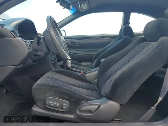 ✅ 2002 Toyota Solara SE • VIN: 2T1CE22P52C014652 • Lot: 69499195. Listed on Copart with 107,989 mi. Free auction sales archive from the USA and detailed vehicle history report at DreamBid. Image 7.