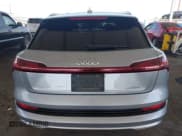 ✅ 2022 Audi e-tron Premium • VIN: WA1AAAGE5NB020579 • Lot: 42574208. Listed on IAAI with 94,760 mi. Free auction sales archive from the USA and detailed vehicle history report at DreamBid. Image 16.