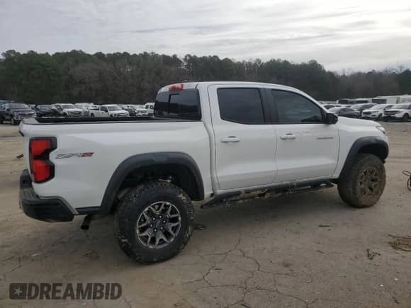 2024 Chevrolet Colorado 4WD ZR2 с VIN 1GCPTFEK1R1266203, выставлен на аукционе Copart как лот 45959035 с пробегом Не указан миль и Списание • Salvage title. История ставок и продаж доступна на DreamBid. Изображение 3.