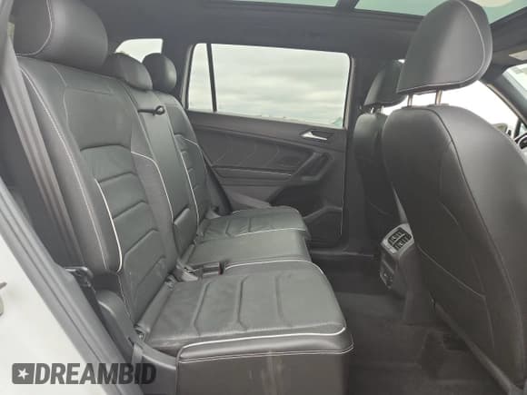 ✅ 2023 Volkswagen Tiguan SEL R-Line • VIN: 3VV4B7AXXPM029983 • Лот: 84759205. Опубликован ранее на Copart с пробегом 23 925 миль. Бесплатный доступ к архиву аукционных продаж из США и подробный отчёт об истории автомобиля на DreamBid. Изображение 10.