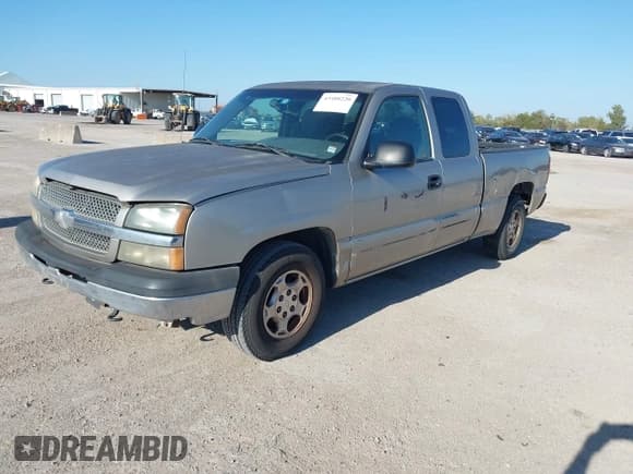 ✅ 2003 Chevrolet Silverado 1500 LS • VIN: 2GCEC19V931327782 • Лот: 43488220. Опубликован ранее на IAAI с пробегом 267 119 миль. Бесплатный доступ к архиву аукционных продаж из США и подробный отчёт об истории автомобиля на DreamBid. Изображение 2.