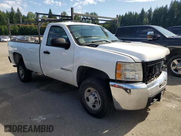 ✅ 2007 Chevrolet Silverado 2500HD Work Truck • VIN: 1GCHC24K77E524650 • Лот: 61488425. Опубликован ранее на Copart с пробегом 264 336 миль. Бесплатный доступ к архиву аукционных продаж из США и подробный отчёт об истории автомобиля на DreamBid. Изображение 4.