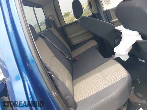 ✅ 2010 Dodge 1500 TRX • VIN: 1D7RV1GT2AS177174 • Lot: 42420900. Wystawiony na IAAI z przebiegiem 97 358 mil. Bezpłatny archiwum sprzedaży aukcyjnych z USA i szczegółowy raport historii pojazdu na DreamBid. Zdjęcie 8.