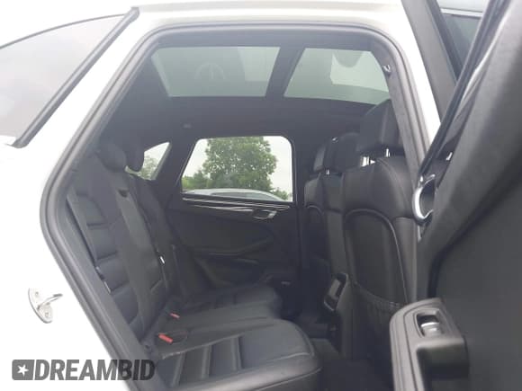 ✅ 2015 Porsche Macan Turbo • VIN: WP1AF2A5XFLB93921 • Лот: 42466833. Опубликован ранее на IAAI с пробегом 89 098 миль. Бесплатный доступ к архиву аукционных продаж из США и подробный отчёт об истории автомобиля на DreamBid. Изображение 8.