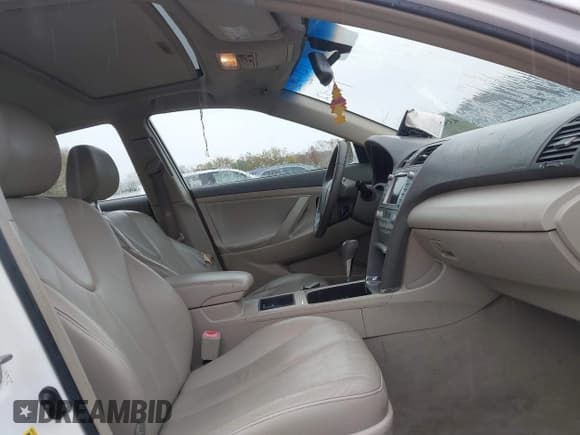 ✅ 2008 Toyota Camry • VIN: 4T1BB46K38U041922 • Lot: 43564422. Wystawiony na IAAI z przebiegiem 138 021 mil. Bezpłatny archiwum sprzedaży aukcyjnych z USA i szczegółowy raport historii pojazdu na DreamBid. Zdjęcie 5.