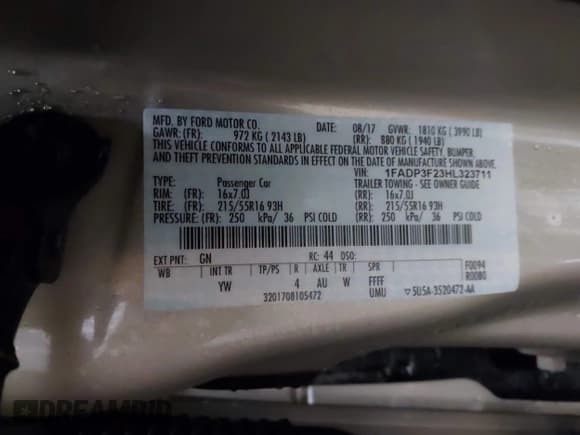 ✅ 2017 Ford Focus SE • VIN: 1FADP3F23HL323711 • Lot: 43827912. Listed on IAAI with 32,317 mi. Free auction sales archive from the USA and detailed vehicle history report at DreamBid. Image 9.