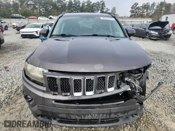 ✅ 2015 Jeep Compass Sport • VIN: 1C4NJCBB7FD362024 • Lot: 90974315. Listed on Copart with 179,651 mi. Free auction sales archive from the USA and detailed vehicle history report at DreamBid. Image 5.