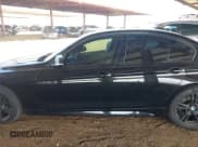 ✅ 2013 BMW 3 Series 328i • VIN: WBA3C1C55DF443634 • Lot: 43076458. Wystawiony na IAAI z przebiegiem 76 148 mil. Bezpłatny archiwum sprzedaży aukcyjnych z USA i szczegółowy raport historii pojazdu na DreamBid. Zdjęcie 14.