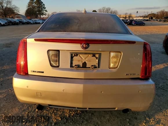 ✅ 2009 Cadillac STS AWD • VIN: 1G6DA67V490141477 • Lot: 89115415. Wystawiony na Copart z przebiegiem 129 599 mil. Bezpłatny archiwum sprzedaży aukcyjnych z USA i szczegółowy raport historii pojazdu na DreamBid. Zdjęcie 6.