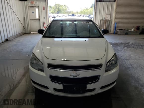 ✅ 2011 Chevrolet Malibu 1LS • VIN: 1G1ZB5E17BF343400 • Lot: 85091375. Wystawiony na Copart z przebiegiem 153 905 mil. Bezpłatny archiwum sprzedaży aukcyjnych z USA i szczegółowy raport historii pojazdu na DreamBid. Zdjęcie 5.