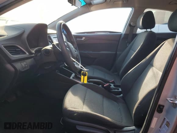 ✅ 2019 Hyundai Accent SE • VIN: 3KPC24A38KE059590 • Лот: 86349244. Опубликован ранее на Copart с пробегом 106 719 миль. Бесплатный доступ к архиву аукционных продаж из США и подробный отчёт об истории автомобиля на DreamBid. Изображение 7.