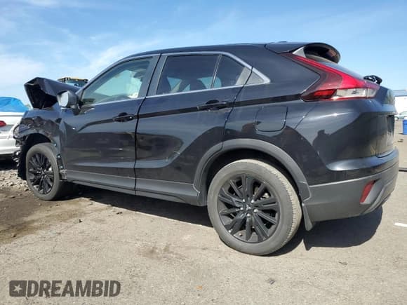 ✅ 2023 Mitsubishi Eclipse Cross LE • VIN: JA4ATVAAXPZ047942 • Lot: 82209075. Wystawiony na Copart z przebiegiem 77 907 mil. Bezpłatny archiwum sprzedaży aukcyjnych z USA i szczegółowy raport historii pojazdu na DreamBid. Zdjęcie 2.