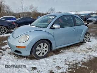 ✅ 2009 Volkswagen Beetle S • VIN: 3VWPW31C29M505195 • Лот: 95069435. Опубликован ранее на Copart с пробегом 97 849 миль. Бесплатный доступ к архиву аукционных продаж из США и подробный отчёт об истории автомобиля на DreamBid. Изображение 1.