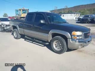 2003 GMC Sierra 1500 SLE с VIN 2GTEK19V031208473, выставлен на аукционе IAAI как лот 43468851 с пробегом 153 311 миль миль и . История ставок и продаж доступна на DreamBid. Изображение 1.
