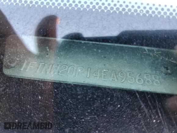 ✅ 2004 Ford F-250 XL • VIN: 1FTNW20P14EA95688 • Lot: 46783915. Wystawiony na Copart z przebiegiem 423 568 mil. Bezpłatny archiwum sprzedaży aukcyjnych z USA i szczegółowy raport historii pojazdu na DreamBid. Zdjęcie 12.