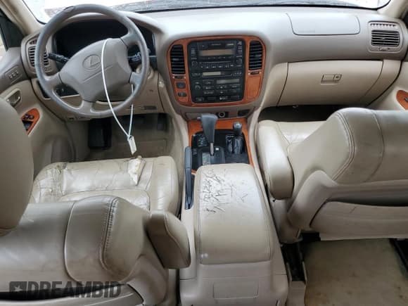 ✅ 1998 Lexus LX 470 • VIN: JT6HT00W7W0016338 • Lot: 84747095. Wystawiony na Copart z przebiegiem 219 205 mil. Bezpłatny archiwum sprzedaży aukcyjnych z USA i szczegółowy raport historii pojazdu na DreamBid. Zdjęcie 8.