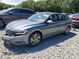 ✅ 2020 Volkswagen Jetta SEL Premium • VIN: 3VWG57BUXLM093293 • Lot: 65688305. Wystawiony na Copart z przebiegiem 109 002 mil. Bezpłatny archiwum sprzedaży aukcyjnych z USA i szczegółowy raport historii pojazdu na DreamBid. Zdjęcie 1.