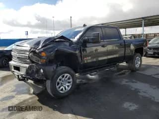 2016 Chevrolet Silverado 3500HD LTZ z VIN 1GC4K0E84GF186496, wystawiony jako Copart lot #88134395 z przebiegiem 186 226 mil mil oraz Szkoda całkowita • Salvage title. Historia ofert i sprzedaży dostępna na DreamBid. Obrazek 1.