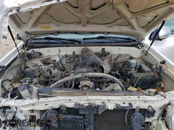 ✅ 2006 Toyota Tundra SR5 • VIN: 5TBET34146S498655 • Лот: 95029475. Опубликован ранее на Copart с пробегом Не указан. Бесплатный доступ к архиву аукционных продаж из США и подробный отчёт об истории автомобиля на DreamBid. Изображение 11.