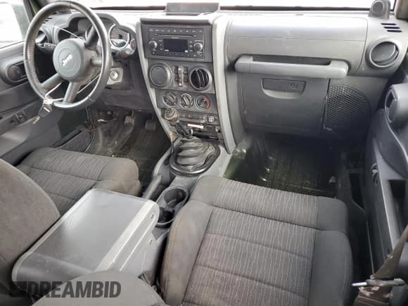 ✅ 2008 Jeep Wrangler Unlimited Rubicon • VIN: 1J4GA69168L601217 • Lot: 81618164. Listed on Copart with 145,344 mi. Free auction sales archive from the USA and detailed vehicle history report at DreamBid. Image 8.