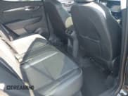 ✅ 2021 Buick Envision Essence • VIN: LRBFZNR42MD070812 • Lot: 42637118. Wystawiony na IAAI z przebiegiem 34 408 mil. Bezpłatny archiwum sprzedaży aukcyjnych z USA i szczegółowy raport historii pojazdu na DreamBid. Zdjęcie 8.