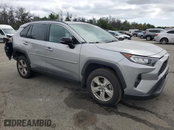 ✅ 2020 Toyota RAV4 XLE • VIN: 2T3P1RFV2LW133359 • Lot: 69041485. Listed on Copart with 126,016 mi. Free auction sales archive from the USA and detailed vehicle history report at DreamBid. Image 4.