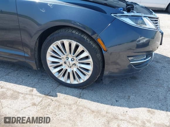✅ 2014 Lincoln MKZ • VIN: 3LN6L2G98ER835610 • Lot: 43012330. Listed on IAAI with 119,366 mi. Free auction sales archive from the USA and detailed vehicle history report at DreamBid. Image 6.