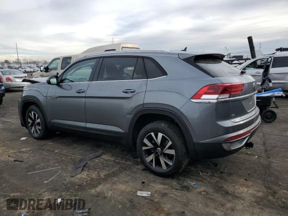 ✅ 2023 Volkswagen Atlas SE • VIN: 1V2LC2CA9PC214495 • Lot: 45463715. Listed on Copart with 42,195 mi. Free auction sales archive from the USA and detailed vehicle history report at DreamBid. Image 2.