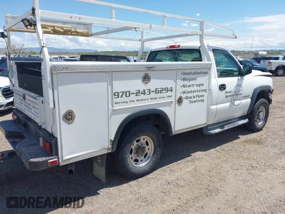✅ 2005 Chevrolet Silverado 2500HD Work Truck • VIN: 1GBHC24U55E285764 • Лот: 42167919. Опубликован ранее на IAAI с пробегом 113 960 миль. Бесплатный доступ к архиву аукционных продаж из США и подробный отчёт об истории автомобиля на DreamBid. Изображение 4.