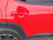 ✅ 2017 Jeep Renegade Trailhawk • VIN: ZACCJBCB1HPF26095 • Lot: 42559419. Listed on IAAI with 105,621 mi. Free auction sales archive from the USA and detailed vehicle history report at DreamBid. Image 21.