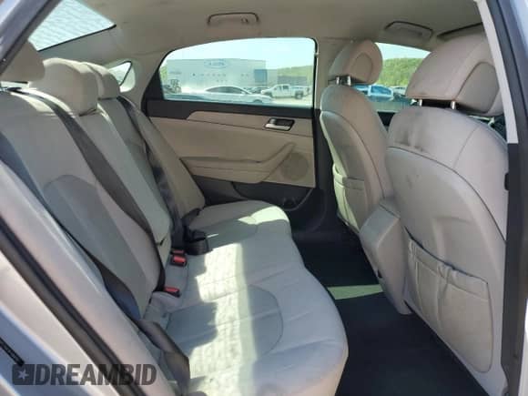 2015 Hyundai Sonata SE z VIN 5NPE24AF9FH068187, wystawiony jako Copart lot #52876015 z przebiegiem 150 103 mil mil oraz Szkoda całkowita • Salvage title. Historia ofert i sprzedaży dostępna na DreamBid. Obrazek 10.