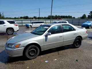 ✅ 2000 Toyota Camry LE • VIN: 4T1BG22K4YU653509 • Lot: 69377265. Wystawiony na Copart z przebiegiem 321 396 mil. Bezpłatny archiwum sprzedaży aukcyjnych z USA i szczegółowy raport historii pojazdu na DreamBid. Zdjęcie 1.