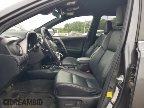 ✅ 2017 Toyota RAV4 SE • VIN: JTMJFREV9HJ121479 • Lot: 70388015. Listed on Copart with 126,190 mi. Free auction sales archive from the USA and detailed vehicle history report at DreamBid. Image 7.