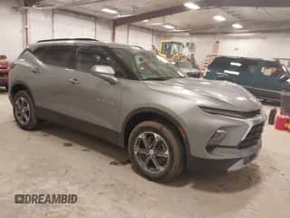 2025 Chevrolet Blazer LT with VIN 3GNKBCR49SS113118, listed as a IAAI auction lot 42039191 with 15,711 mi miles and . Bid and sale history available at DreamBid. Image 1.