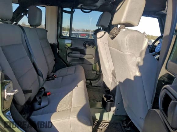 ✅ 2008 Jeep Wrangler Unlimited Sahara • VIN: 1J8GA59148L553239 • Lot: 94098485. Listed on Copart with 136,730 mi. Free auction sales archive from the USA and detailed vehicle history report at DreamBid. Image 11.