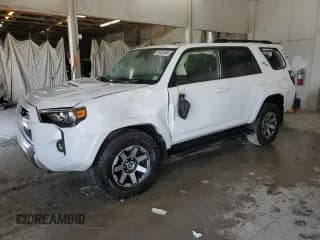 ✅ 2022 Toyota 4Runner TRD Off Road • VIN: JTEPU5JR3N6002385 • Lot: 71051645. Listed on Copart with 74,692 mi. Free auction sales archive from the USA and detailed vehicle history report at DreamBid. Image 1.